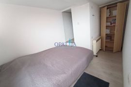 Crikvenica, Kuća sa 2 apartmana, pogledom na more i krovnom terasom, Crikvenica, Ev