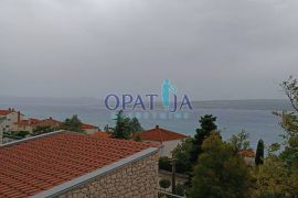 Crikvenica, Kuća sa 2 apartmana, pogledom na more i krovnom terasom, Crikvenica, Ev