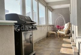 Lux Duplex Penthouse na granici Đerma i Liona, 157m2, Zvezdara, Stan