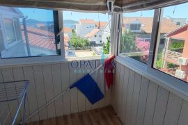 Vodice, Stan na drugom katu, 200m do mora, Vodice, Appartement