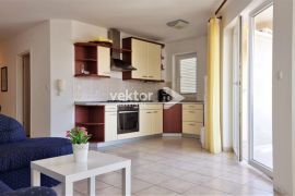 Malinska, apartman u blizini plaže, Malinska-Dubašnica, Appartement