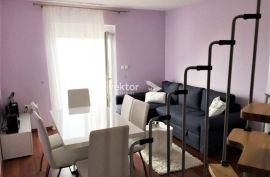 Crikvenica, kuća sa pet uređenih apartmana, Crikvenica, Ev