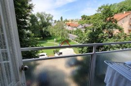 Zagreb, Gajnice, jednosobni stan 31 m2 + 5 m2 loggie, Zagreb, Appartamento