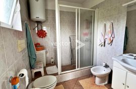 Kastav, komforan 2-soban s dnevnim boravkom, balkon, terasa, Kastav, Apartamento