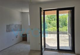 Otok Krk, Dobrinj, dvojna kuća sa dva stana 130m2, okućnica 300m2, prodaja, Dobrinj, Σπίτι