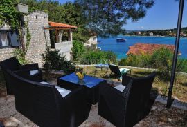 ŠIBENIK,ZLARIN - Jedinstvena vila s predivnim pogledom na more, Šibenik - Okolica, Famiglia