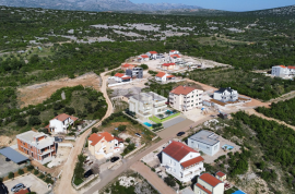 ZADAR, MASLENICA - Ekskluzivan stan s privatnim bazenom samo 200 metara od mora! Novogradnja! S1, Jasenice, Appartamento