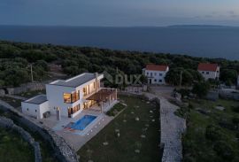 OTOK PAG, LUN - jedinstvena vila s bazenom na predivnoj lokaciji, Novalja, House