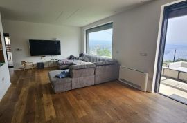 OPATIJA, BREGI - samostojeća kuća 180m2 s panoramskim pogledom na more + okućnica 600m2, Matulji, Kuća