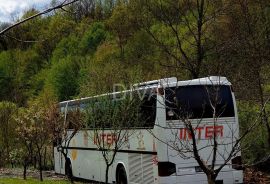 Bus pretvoren u funkcionala stambeni prostor, Sibinj, Famiglia