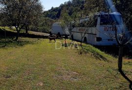 Bus pretvoren u funkcionala stambeni prostor, Sibinj, Famiglia