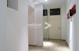 Opatija, 120m2, 2-soban s dnevnim boravkom, stara vila, Opatija, Apartamento