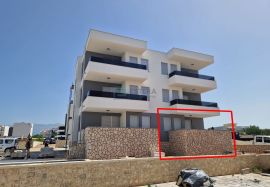 PRODAJA apartman Novalja 67,72 m2, prodaja, 350m od mora, vrt, bazen, Novalja, Apartamento