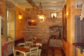 Mali Lošinj - Restoran + Stanovi, 320 M2, Mali Lošinj, Коммерческая недвижимость