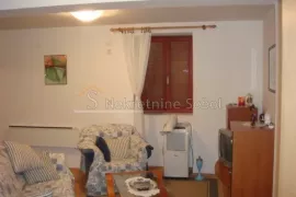 Mali Lošinj - Poslovno stambena, 250 M2, Mali Lošinj, Famiglia