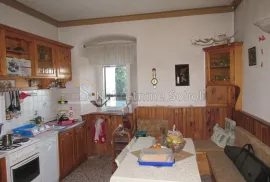 Belej, Verin - Kuća, 90.00 m2, Mali Lošinj, بيت