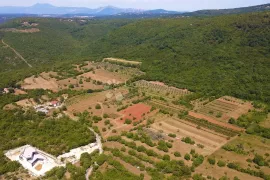 Villa na mirnoj lokacija u blizini Labina!, Labin, Casa