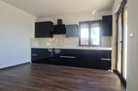 LUKSUZAN APARTMAN PORED MORA U POVLJANI, Povljana, Flat