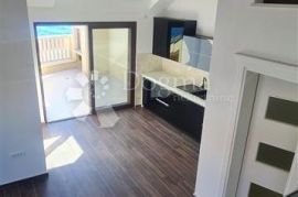 LUKSUZAN APARTMAN PORED MORA U POVLJANI, Povljana, Appartement