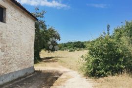 Poljoprivredno zemljište uz cestu!, Barban, Земля