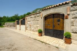 KAMENA VILA SA BAZENOM, Vinodolska Općina, Maison