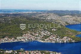 Šibenik, Bilice građevinsko zemljište drugi red do mora, Šibenik - Okolica, Terreno