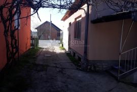 Kuća,100 m² + plac 345m²  B.P.Selo,Baranja, Petlovac, Дом