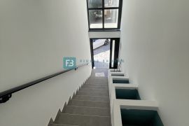 VODICE, novo, pogled, 350 m od mora, krovna terasa 127 m2, Vodice, Appartement