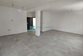 VODICE, novo, pogled, 350 m od mora, krovna terasa 127 m2, Vodice, Appartement