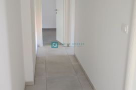 VODICE, novo, pogled, 350 m od mora, krovna terasa 127 m2, Vodice, Appartement