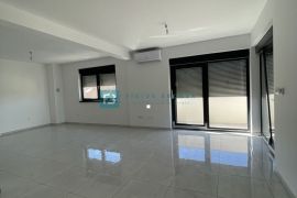 VODICE, novo, pogled, 350 m od mora, krovna terasa 127 m2, Vodice, Appartement