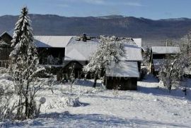 GORSKI KOTAR, VRBOVSKO-Imanje površine 29000m2 okruženo šumom, Vrbovsko, Ev