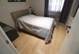 RIJEKA, HOSTI - Luksuzni prostrani stan s pogledom na more, Rijeka, Appartement