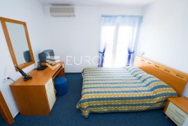 Podstrana, dvokrevetni studio apartmani za radnike, Podstrana, Ticari emlak