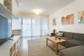 VMD Tuškanova, luksuzan novo adaptiran četverosoban stan + 2 GPM, Zagreb, Stan