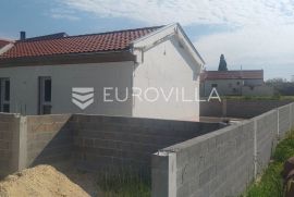 Zadar, Crno, predivna urbana samostojeća kuća u izgradnji, Zadar, House