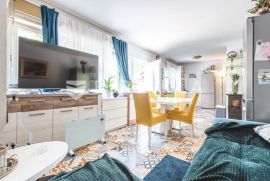 Zagreb, Remete trosoban stan u kući, 111 m2, Zagreb, Appartement