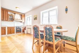 Zagreb, Mikulići, trosoban stan u visokom prizemlju 72,33m2, Zagreb, Wohnung