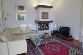 Nazorova trosoban stan 80m2, Zagreb, Flat