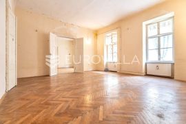 Zagreb, Tomićeva ulica, četverosoban stan za adaptaciju 156 m2, Zagreb, Appartement