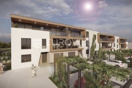 Pula, trosoban stan S3, 75 m2 na atraktivnoj lokaciji, Pula, Διαμέρισμα