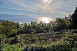 Opatija, Ičići, Građevinsko zemljište 17500 m2 na odličnoj lokaciji, Opatija - Okolica, Γη