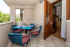 Šibenik, Grebaštica, kuća s apartmanima drugi red od mora, Šibenik - Okolica, بيت