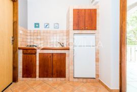 Šibenik, Grebaštica, kuća s apartmanima drugi red od mora, Šibenik - Okolica, بيت