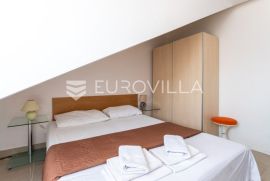 Novalja, kuća s 10 apartmana blizu centra s pogledom na more, Novalja, Famiglia