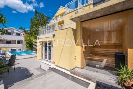 Cavtat, Vila s 14 apartmana 252 m2, Konavle, Σπίτι