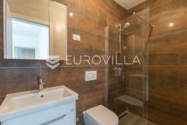 Istra, Poreč, trosoban penthouse 177 m2 - 800 m od mora, Poreč, Wohnung