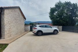 ISTRA, KRŠAN - Lijepa kamena kuća s pogledom na Učku, Kršan, Ev