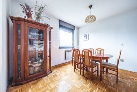 Zagreb, Rudeš, trosoban stan NKP 75 m2, Zagreb, Διαμέρισμα