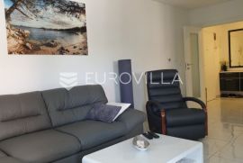 Pula, Veruda, trosoban stan, 250 m od plaže, NKP 58 m2, Pula, Appartement